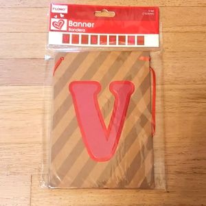 NEW Flomo Valentines Day Banner 5ft Long Reads "Valentines" unopened